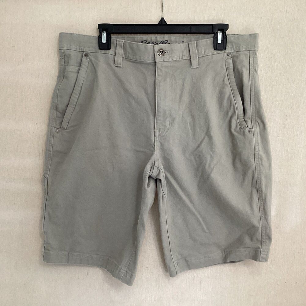 Eddie Bauer shorts men’s 35 cargo classic khaki flat front outdoors